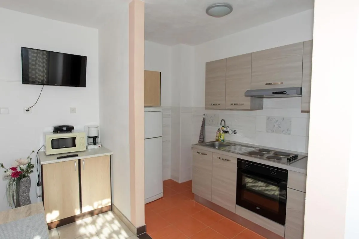 Apartments With A Parking Space Pag - 12035 Pag Town